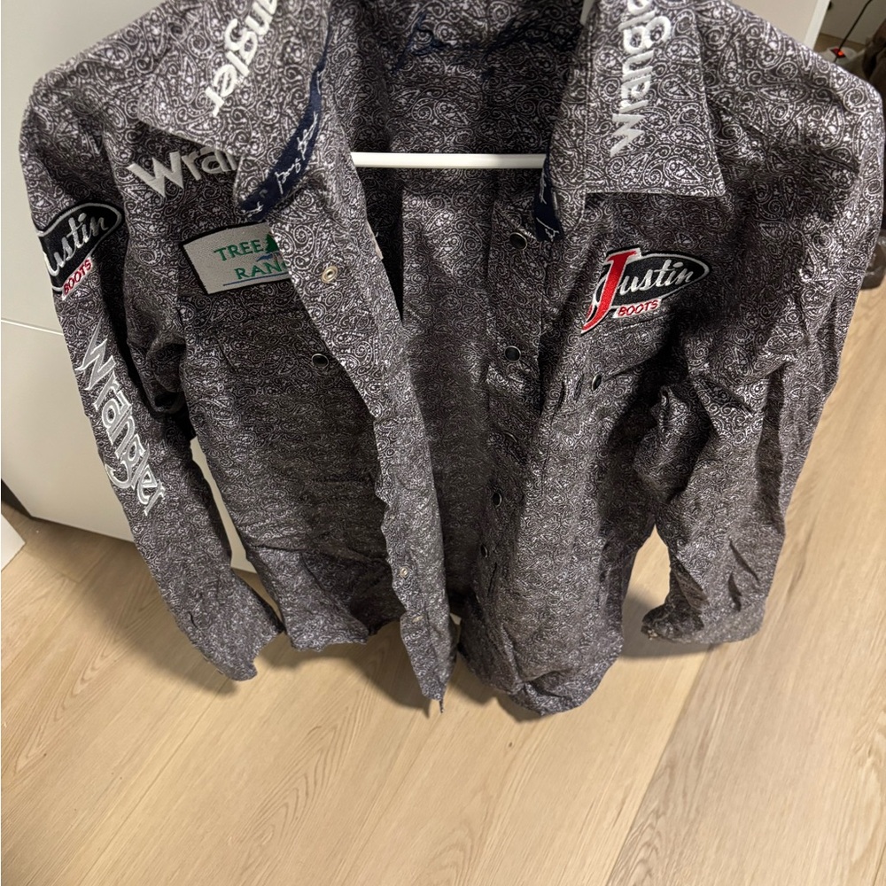 Wrangler Rodeo Contestant Sponsor Paisley Button-Up Shirt